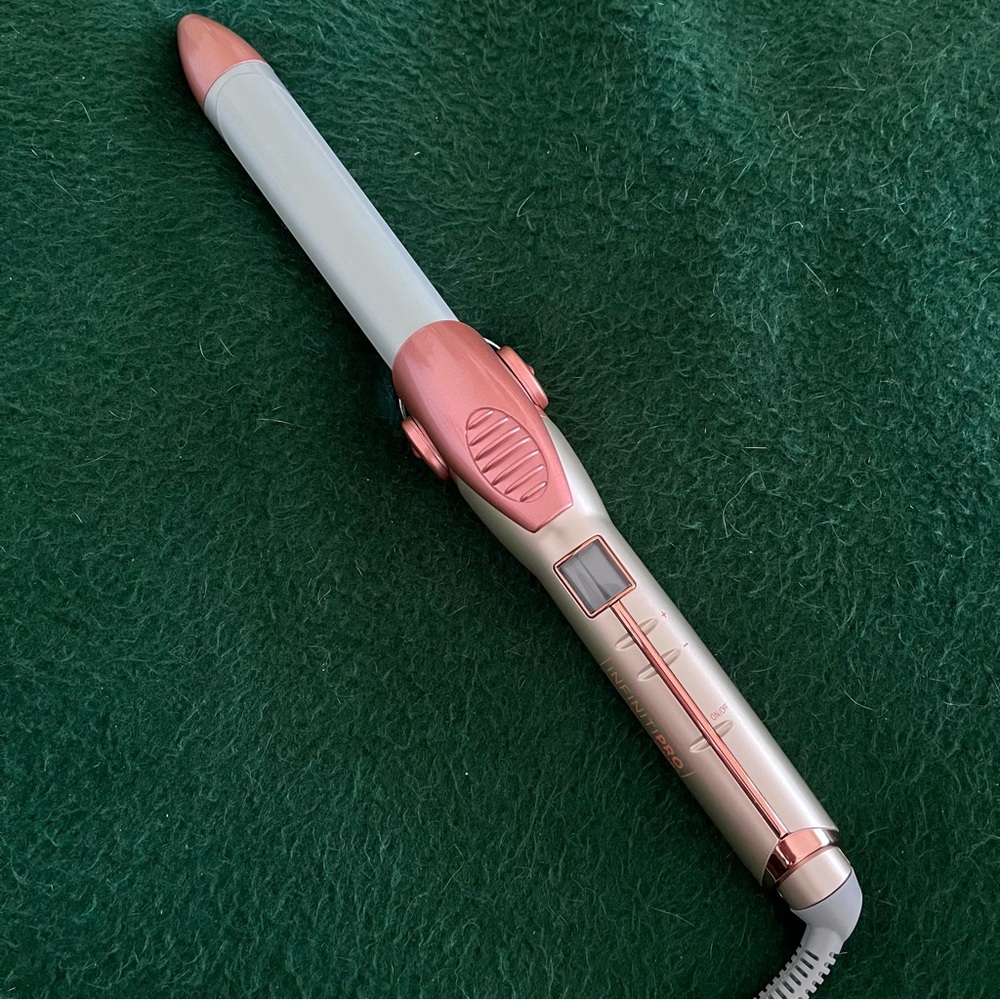 Conair Infiniti Pro Frizz Free 1” Curling Iron
